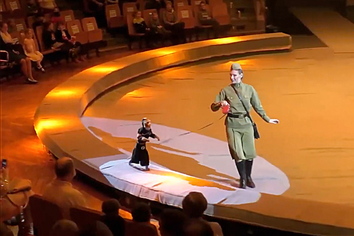 Russian police are investigating the behavior of a circus featuring animals in Nazi clothing