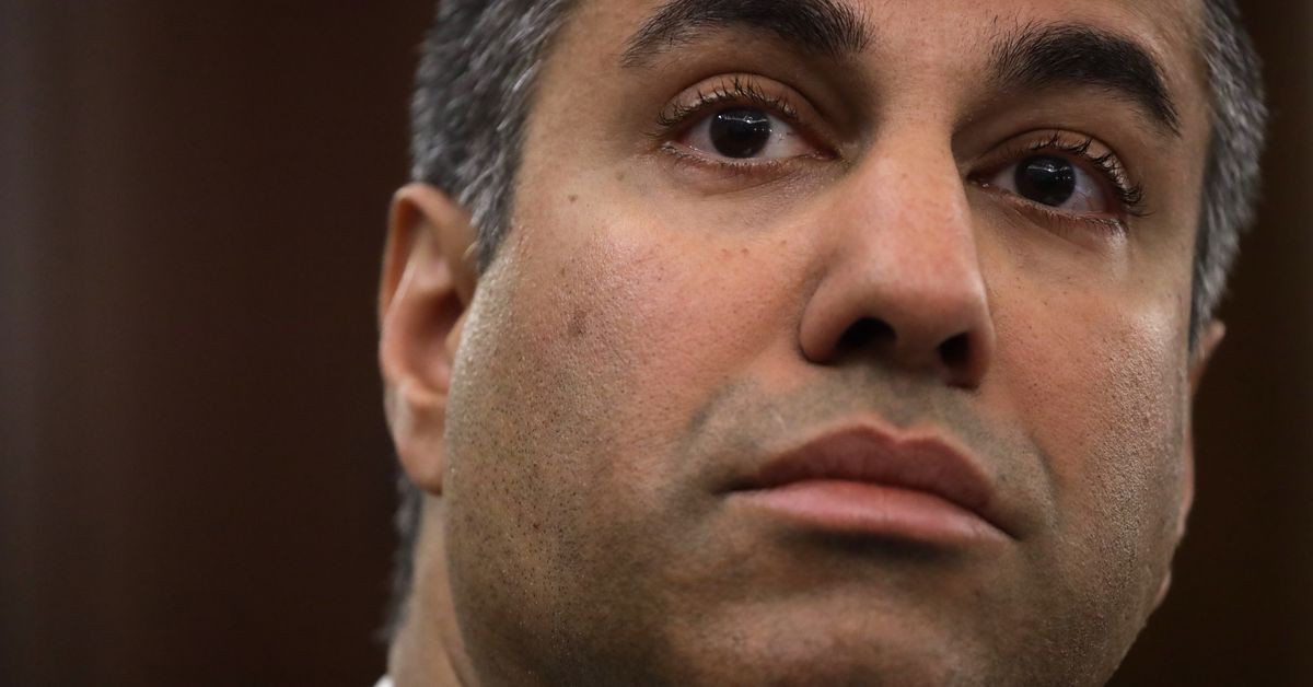 FCC Chairman Ajit Bay abandoned his legal attempt to "clarify" Internet law