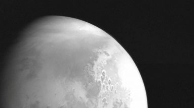 A sonda chinesa de Marte Tianwen-1 oferece seu primeiro olhar doloroso para o planeta