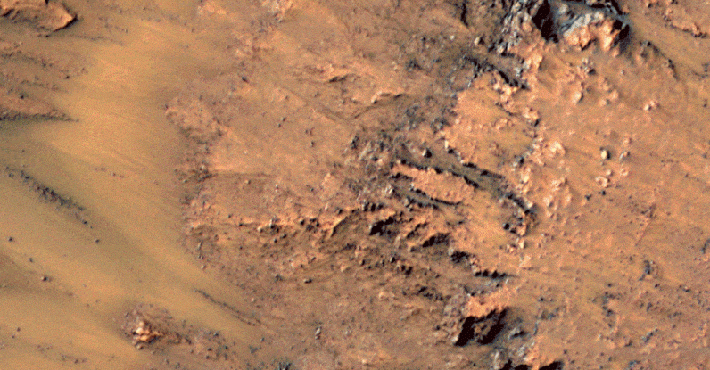 Os deslizamentos de terra em Marte podem ser causados ​​pelo sal subterrâneo e pelo gelo derretido?