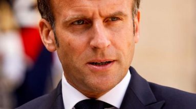 Direto – Covid-19: Diante de novas variáveis, “devemos permanecer vigilantes”, alerta Emmanuel Macron