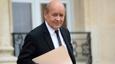 De acordo com Le Drian, a lista dos países que não têm restrições à entrada na União Europeia foi definida no dia 9 de junho.