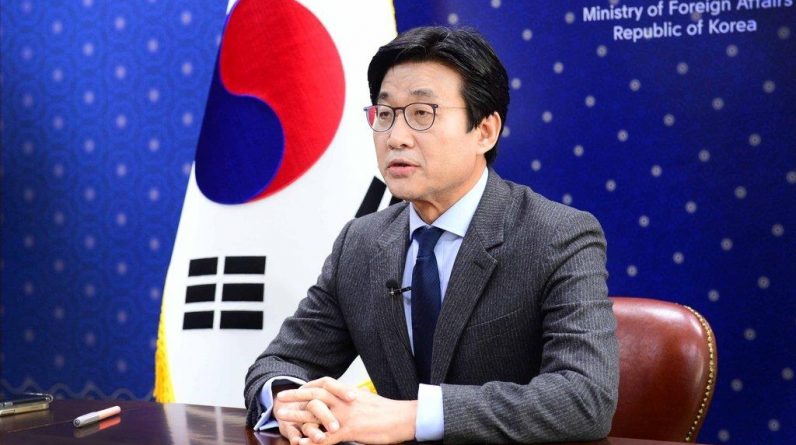 Le deuxième vice-ministre des Affaires étrangères, Choi Jong-moon, participe à un forum international virtuel sur le multilatéralisme. (Photo fournie par le ministère des Affaires étrangères. Revente et archivage interdits)