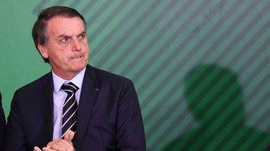 Alvo de uma investigação sobre sua administração de Covid, Bolsonaro perde a paciência