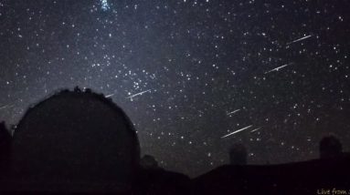 Um deslumbrante aglomerado de meteoros capturado ao vivo pela câmera no Havaí