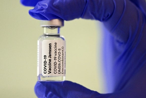 Juiz federal mantém mandato do sistema hospitalar para vacina COVID-19