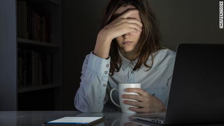 Estudo descobre que treinamento do sono para adultos previne depressão