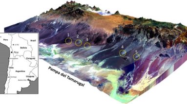 Um antigo cometa explodindo, provavelmente a fonte de vastas manchas de vidro no deserto chileno