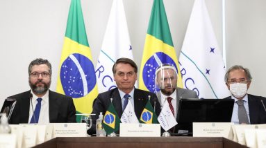 21 cientistas rejeitam medalhas por rivalidade com Bolsonaro