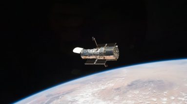 A equipe do Telescópio Hubble tem um instrumento científico funcionando novamente e continua a solucionar problemas