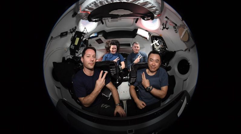 SpaceX, NASA atrasa a partida da estação espacial para os astronautas da Tripulação 2 a bordo da nave Dragon
