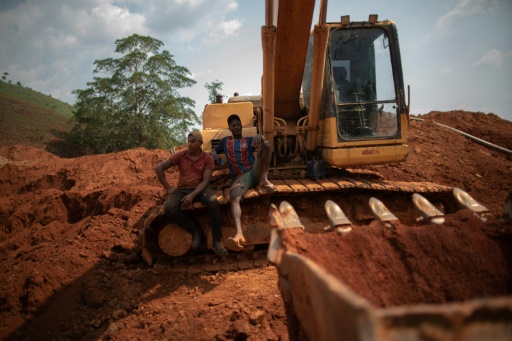 Brasil: Bolsonaro quer desenvolver mineração de ouro na Amazônia