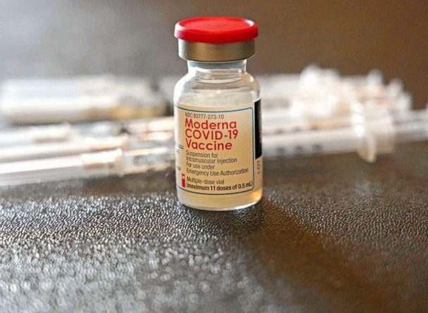 Os cientistas estão trabalhando em uma vacina combinada contra a gripe e o COVID-19, mas não espere uma neste outono