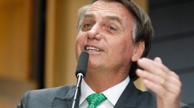 21 cientistas rejeitam medalhas por briga com Jair Bolsonaro
