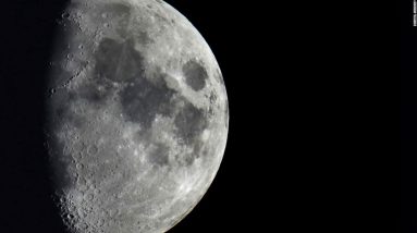 Isto é o que acontece quando lixo espacial atinge a lua