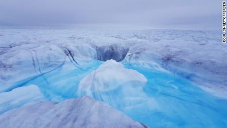 Estudo mostra que o gelo da Groenlândia está derretendo de baixo para cima - e muito mais rápido do que se pensava anteriormente