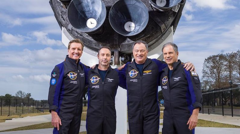 Missão dos astronautas da SpaceX-1 à estação espacial adiada para 6 de abril
