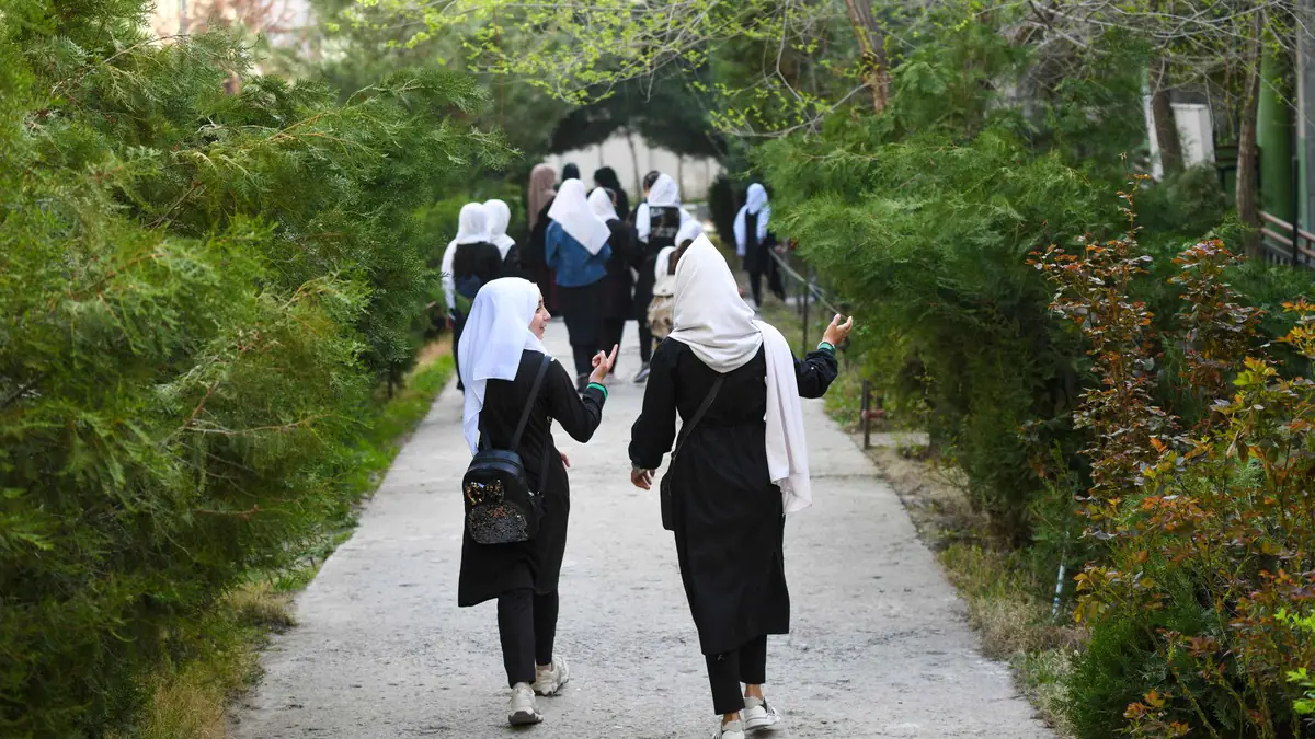 Washington cancela negociações com o Talibã depois de proibir o ensino secundário para meninas