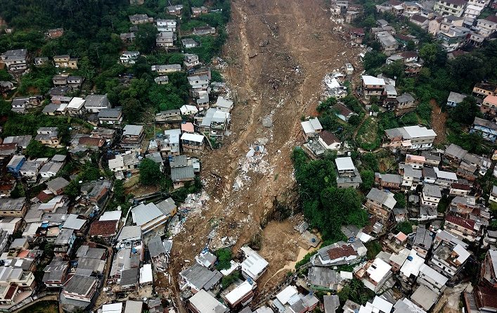 No Brasil, enchentes mortais, negação climática e violação dos direitos indígenas