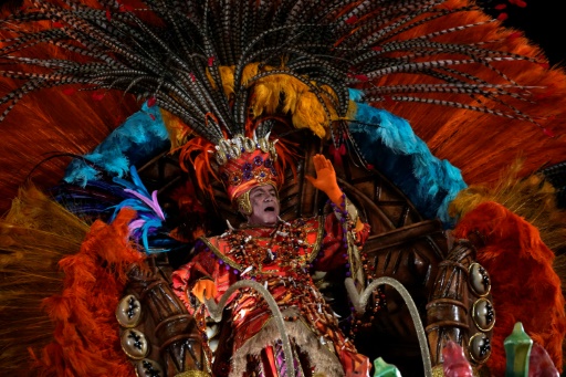 Uma noite mágica e mística para encerrar o Carnaval do Rio em grande estilo