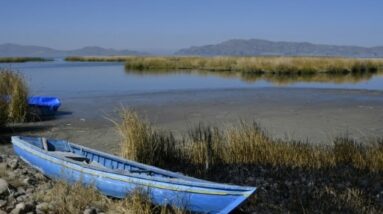 ‘Oh meu Deus, faça chover’: o Lago Titicaca está perto de sua baixa histórica