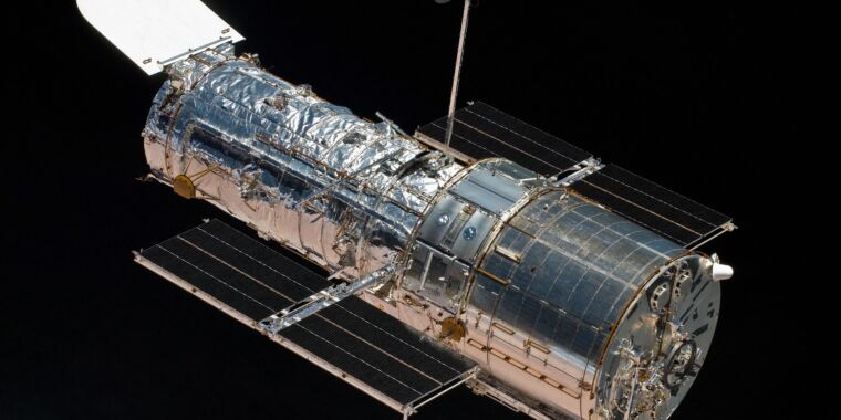 O Hubble está de volta ao serviço após o susto do giroscópio, e a NASA ainda está considerando opções de reinicialização