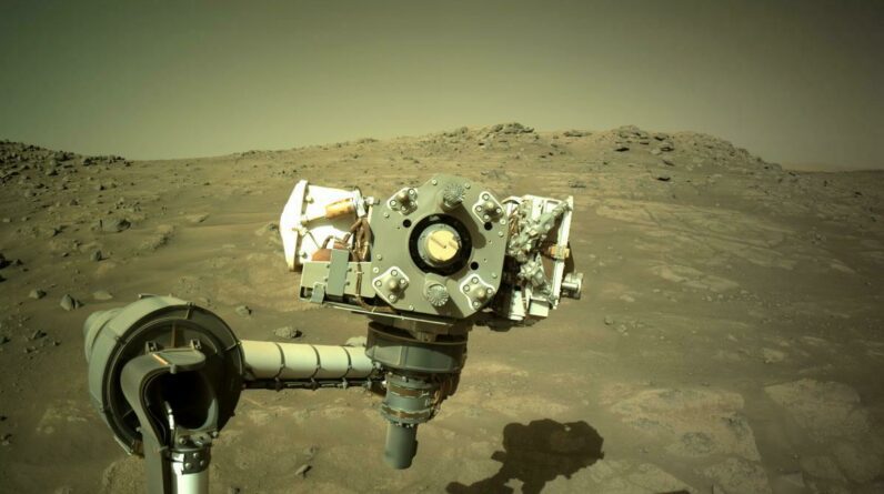 O rover do tamanho de um carro da NASA detectou evidências de água corrente em Marte