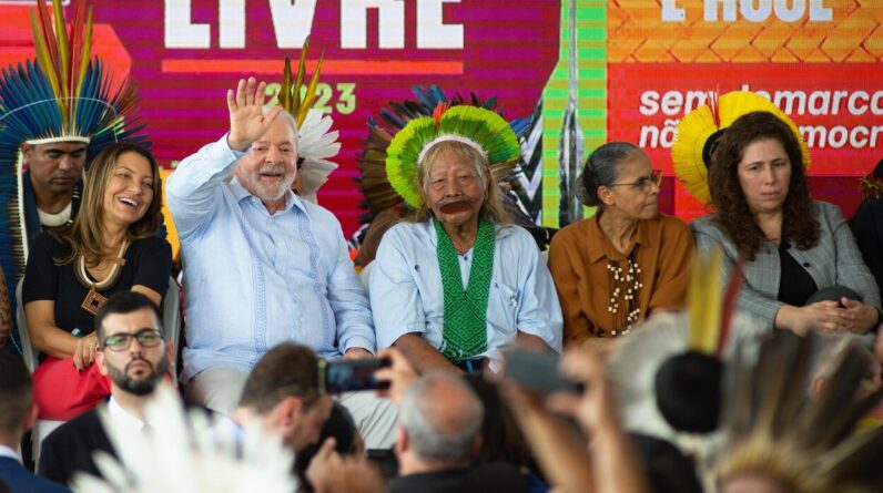 Brasil: Lula legaliza seis reservas indígenas