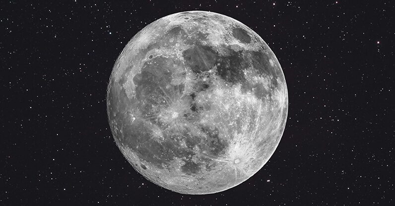 A Lua está encolhendo lentamente e isso pode ser um problema: ScienceAlert