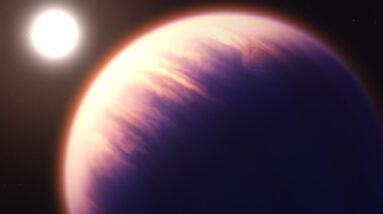 Cientistas descobrem um planeta enorme que é tão leve e fofo quanto algodão doce: ScienceAlert