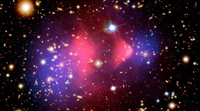 Matéria escura: como os buracos negros primordiais podem explicar um mistério de longa data