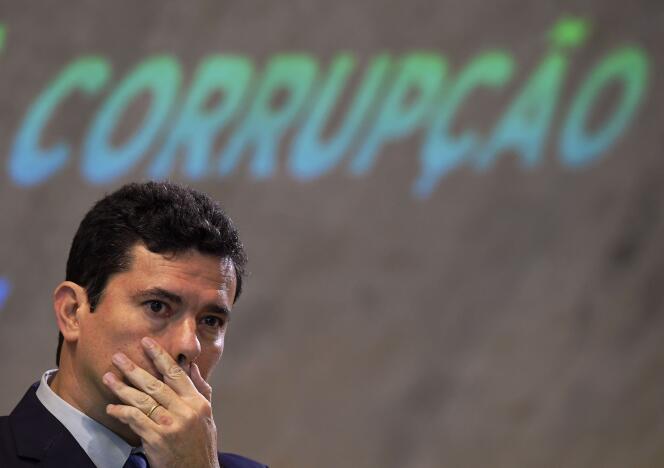 Em 23 de novembro de 2018, o futuro ministro da Justiça brasileiro, Sergio Moro, participa de um fórum nacional anticorrupção no Rio.