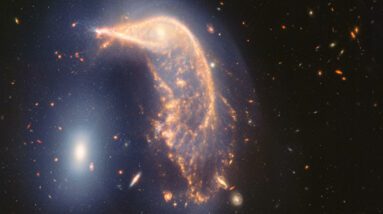 O Telescópio James Webb está comemorando seu segundo aniversário tirando uma imagem das galáxias Penguin e Egg