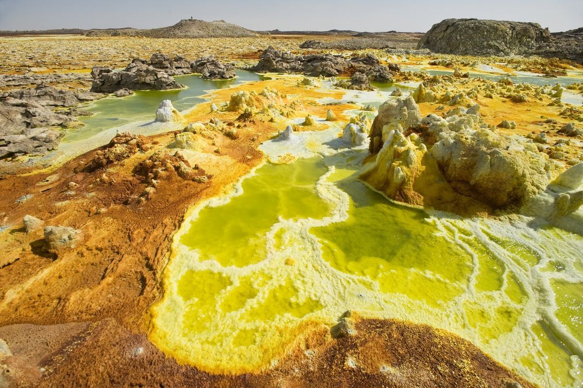 Vista da cratera de explosão do vulcão Dallol, Depressão de Danakil, Etiópia 